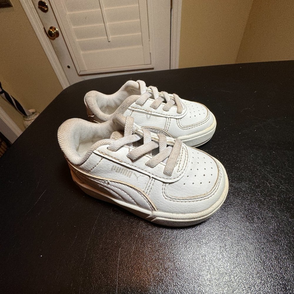 Puma size 5C white sneaker - Picture 8 of 8